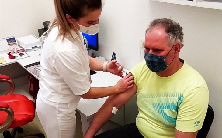 Nemocnice AGEL Nový Jičín využívá u kožních onemocnění nově biologickou léčbu. Pacientům výrazně zvyšuje kvalitu života